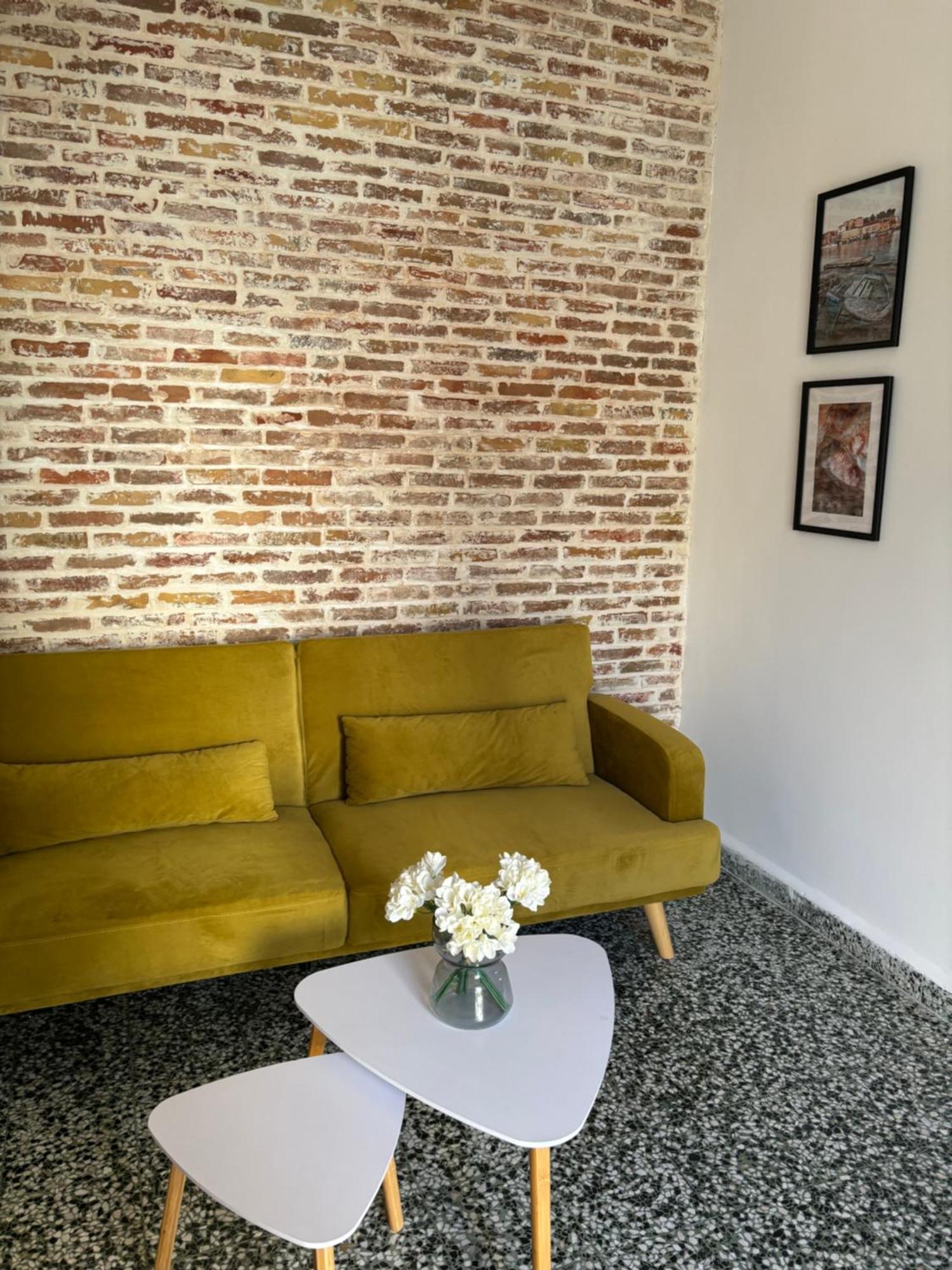 Urban House Next Old Town-vacation House Group Semesterbostad *
